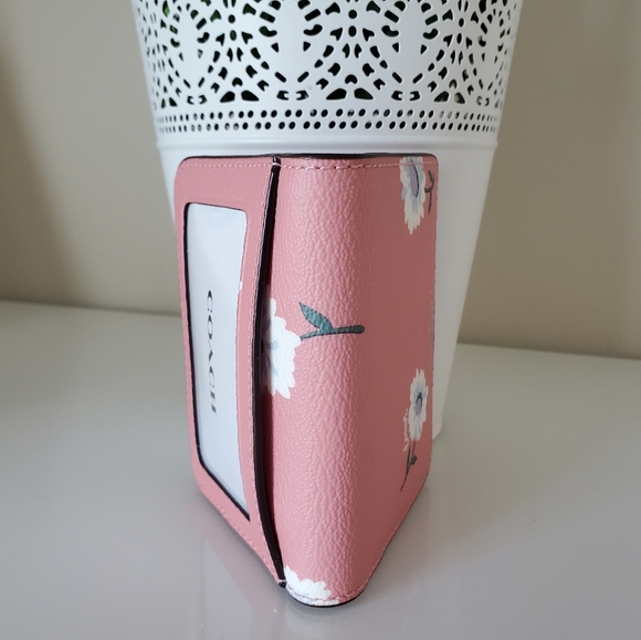 Coach Daisy Card Case In Bubblegum Multi - Picture 5 of 8